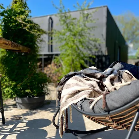 בית נופש Garden - The Nest *