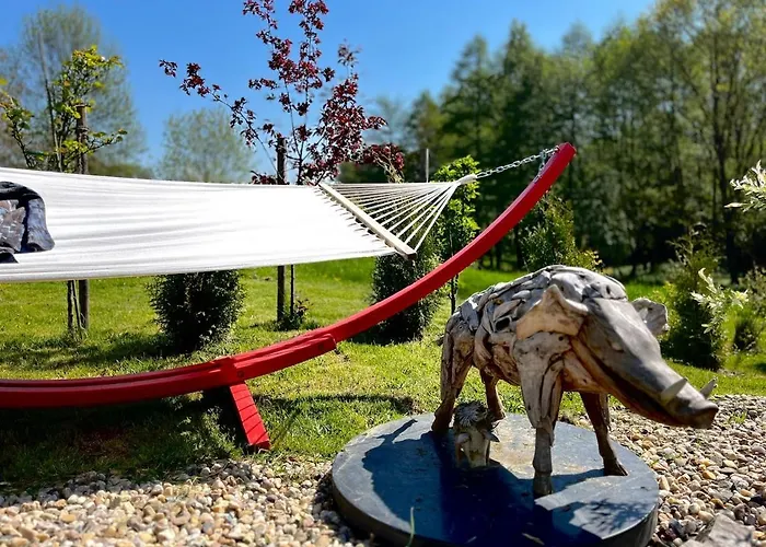 Garden - The Nest بيت للعطل